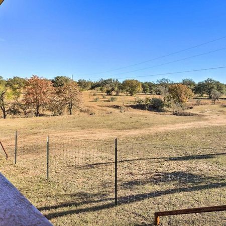 Cozy Fredericksburg Studio Near Wineries! Экстерьер фото