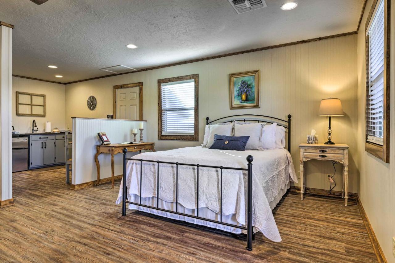 Cozy Fredericksburg Studio Near Wineries! Экстерьер фото