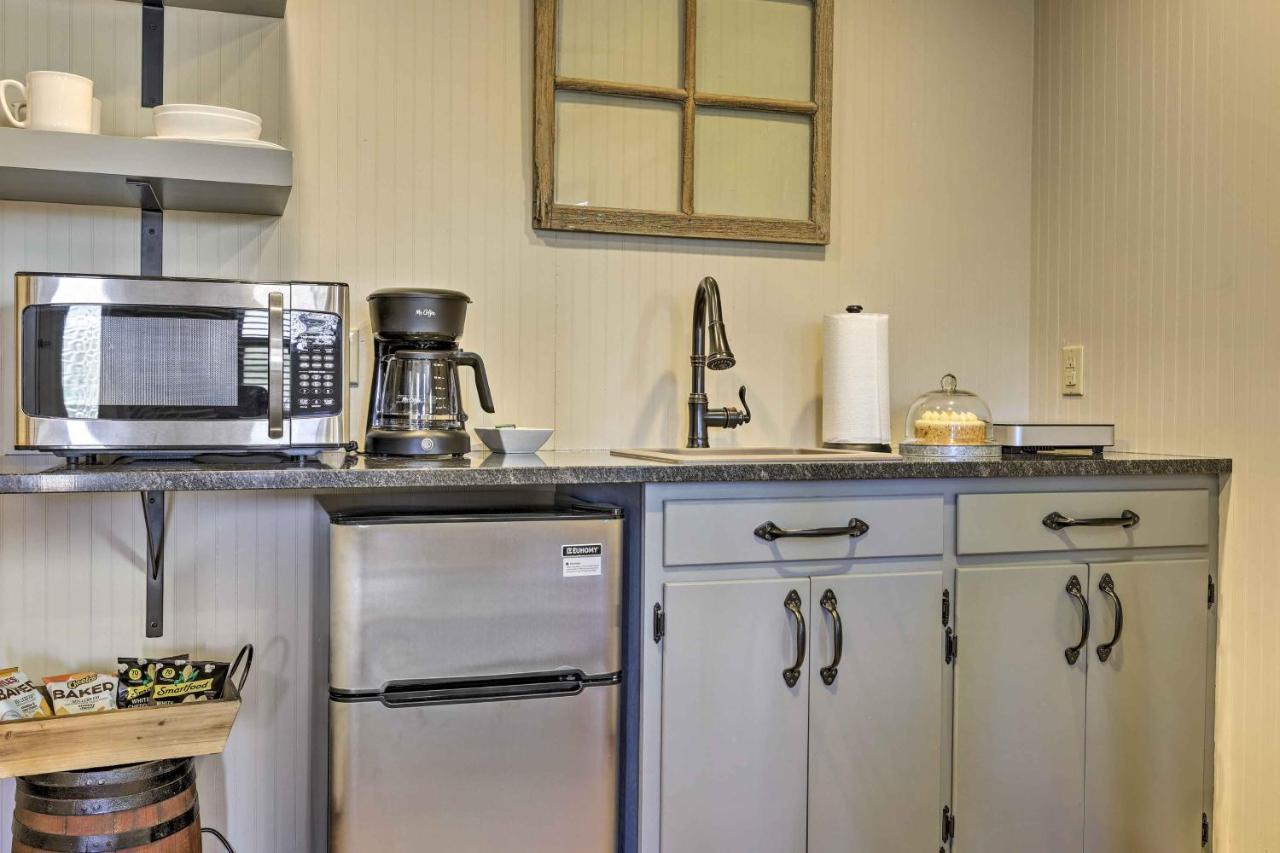 Cozy Fredericksburg Studio Near Wineries! Экстерьер фото